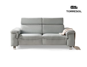 SOFÁ DE DISEÑO ELEGANTE EN...